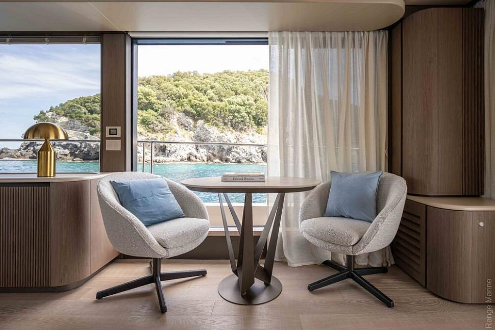 Absolute Navetta 58 — Детали интерьера