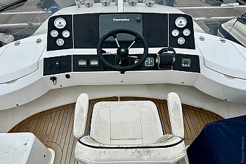 Nord Star 40 Patrol, пост управления на флайбридже Nord Star 40 Patrol: Nord Star 40 Patrol, пост управления на флайбридже