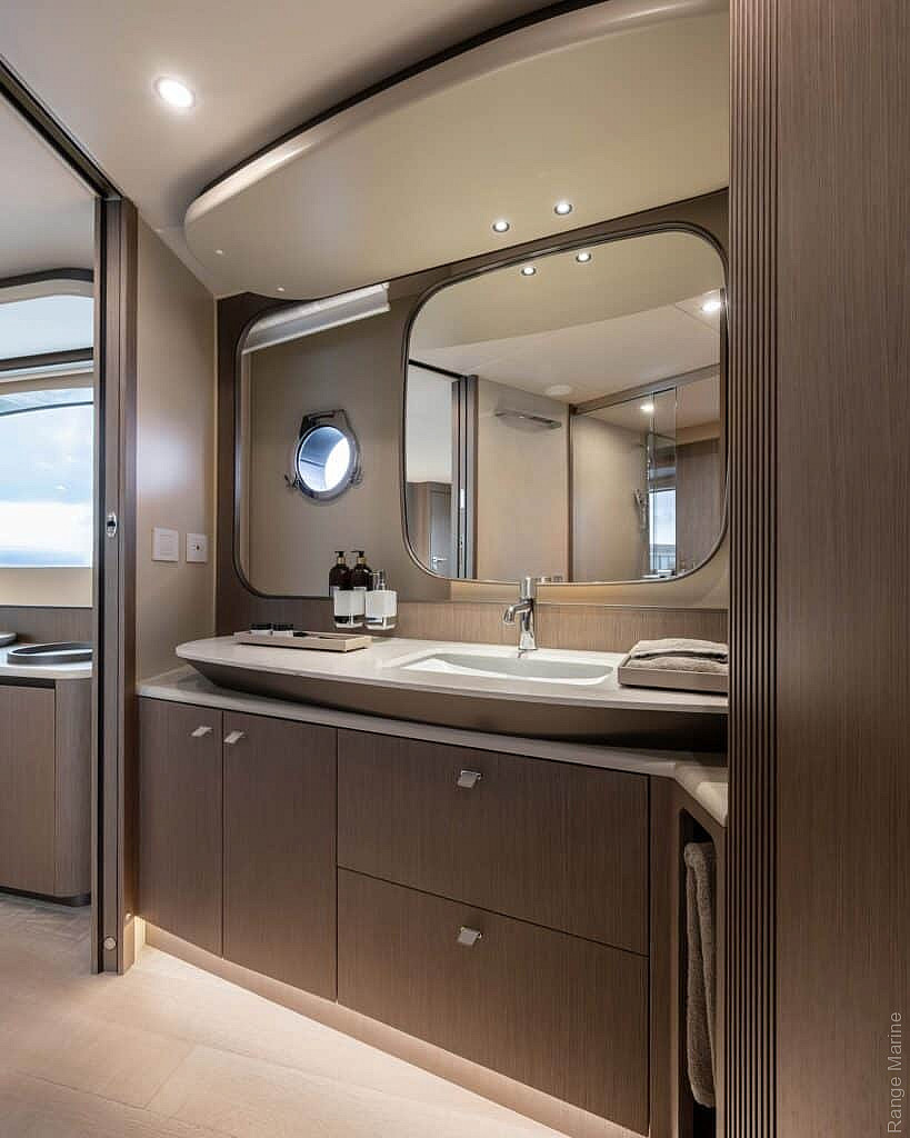 Absolute Navetta 58 — Детали интерьера