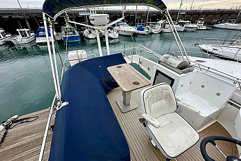 Nord Star 40 Patrol, флайбридж, диван и кресло Nord Star 40 Patrol: Nord Star 40 Patrol, флайбридж, диван и кресло