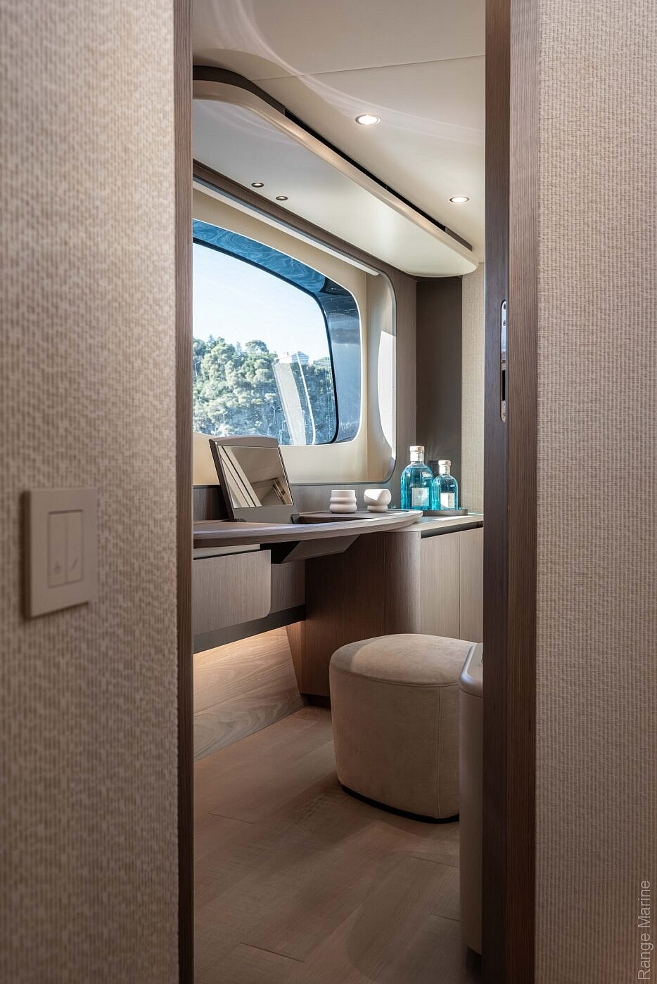 07-gallery-interni-yacht-navetta58-10-934x1400