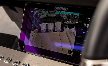 Круизная моторная яхта-Axopar-45-XC_6