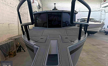07-bow-deck