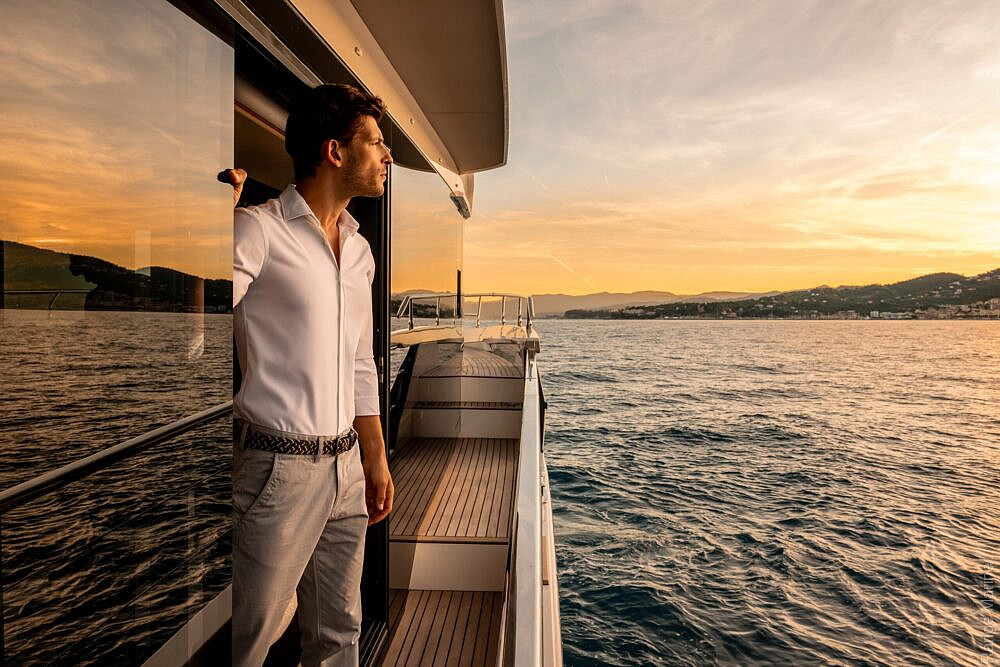07-gallery-interni-yacht-navetta58-13-1000x667