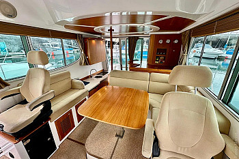 Nord Star 40 Patrol, салон, кресла и стол Nord Star 40 Patrol: Nord Star 40 Patrol, салон, кресла и стол