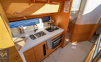 22-galley-detail