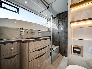 гальюн: раковина, шкафы и душевая Galeon 620 FLY: гальюн: раковина, шкафы и душевая
