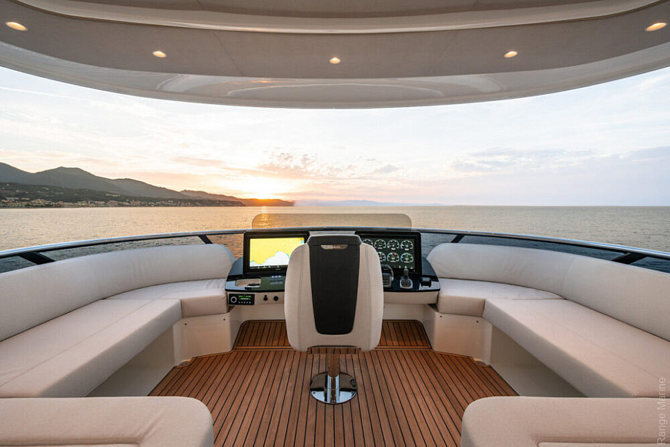 Absolute Navetta 66 — Экстерьер