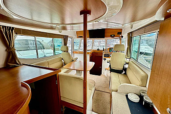 Nord Star 40 Patrol, салон и камбуз Nord Star 40 Patrol: Nord Star 40 Patrol, салон и камбуз