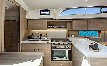 oceanis-47-interior-5