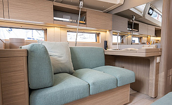oceanis-47-interior-pacific-upholstery-design-01