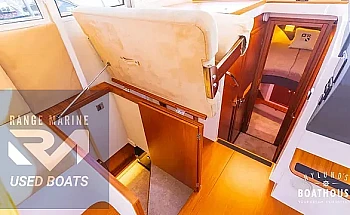 11-cabin-stairs