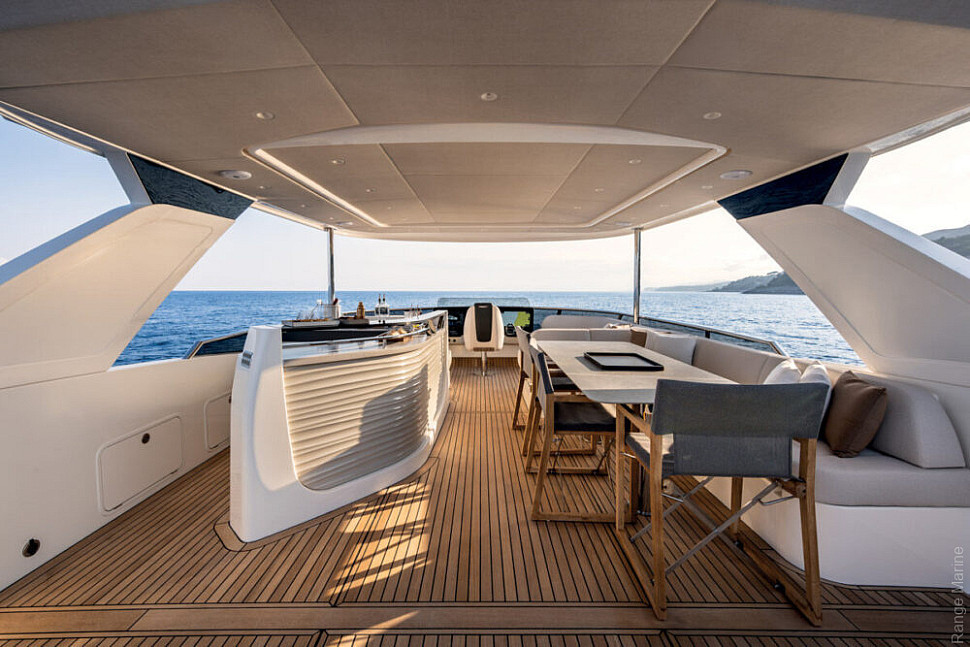 Absolute Navetta 66 — Экстерьер
