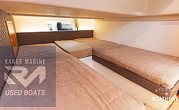 15-guest-berth