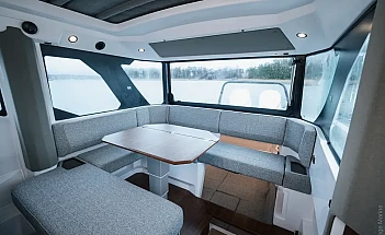 axopar-38-xc-cross-cabin-a15-editorial-photo-src043