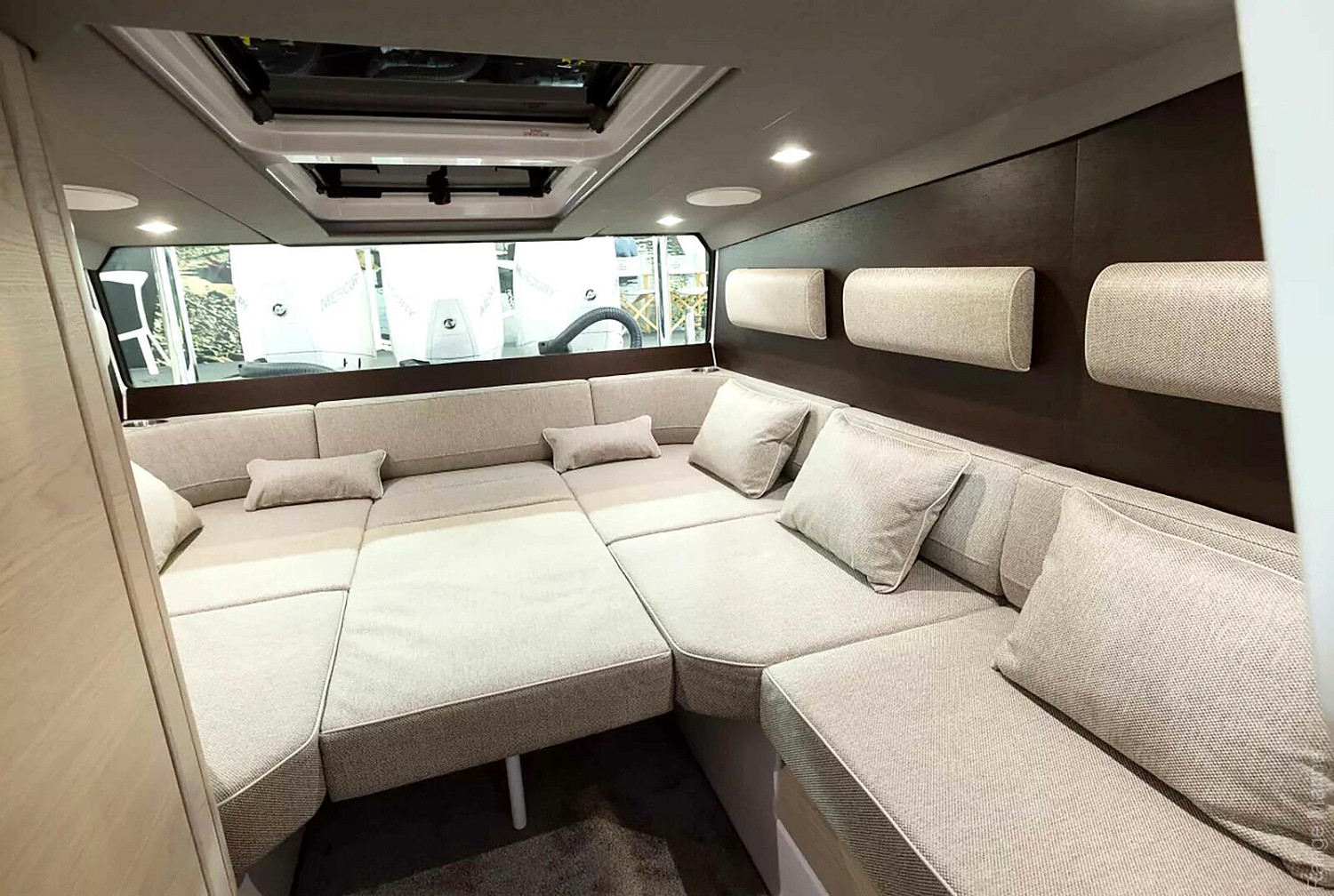 45-XC-CROSS-CABIN_12-1600x1075