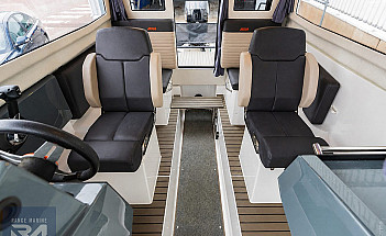 07-saloon-overview